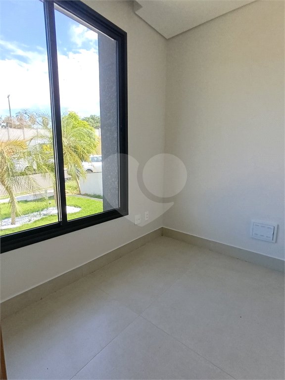 Casa à venda com 3 suítes no condomínio Villa Sapezal, Indaiatuba - SP