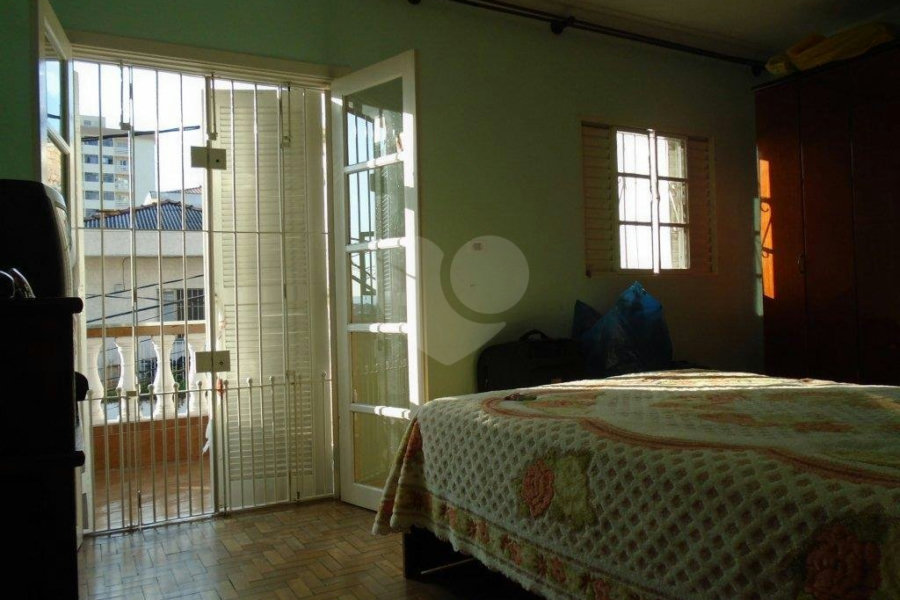 Casa à venda com 4 quartos no condomínio Travessa Catarina Vazem,21, São Paulo - SP