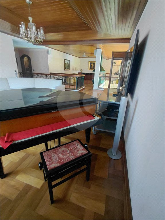 Casa à venda com 4 suítes no condomínio Ville Bourghese, São Paulo - SP