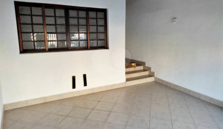 Sobrado à venda com 3 quartos, sendo 1 suíte,  em Vila Medeiros, São Paulo, SP