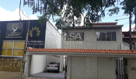 Casa à venda com 4 quartos, sendo 1 suíte, em Vila Jardini, Sorocaba, SP