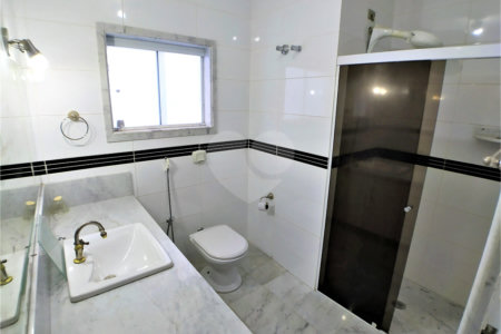 Sobrado à venda com 3 quartos, sendo 1 suíte,  em Vila Mazzei, São Paulo, SP