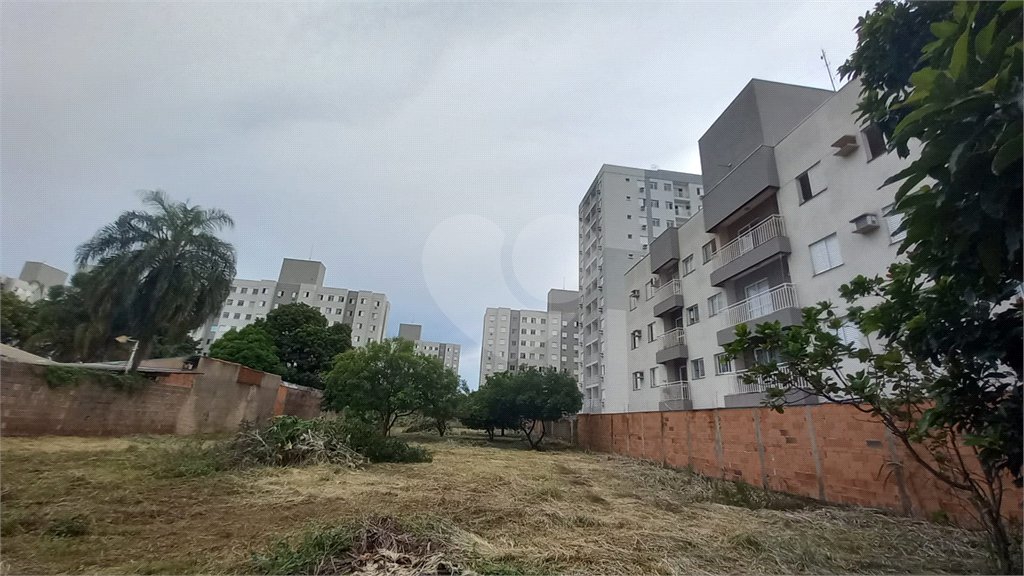 Terreno com 2.088,00 m² .