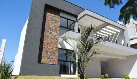 Casa à venda com 4 suítes no condomínio Figueira Garden, Atibaia - SP