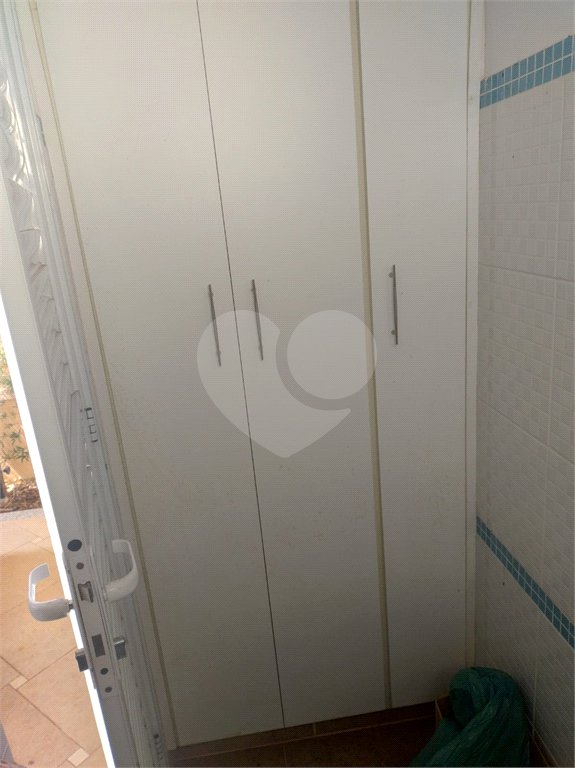 Casa à venda com 3 quartos, sendo 1 suíte, no condomínio Bosque de Greviléa, Vinhedo - SP