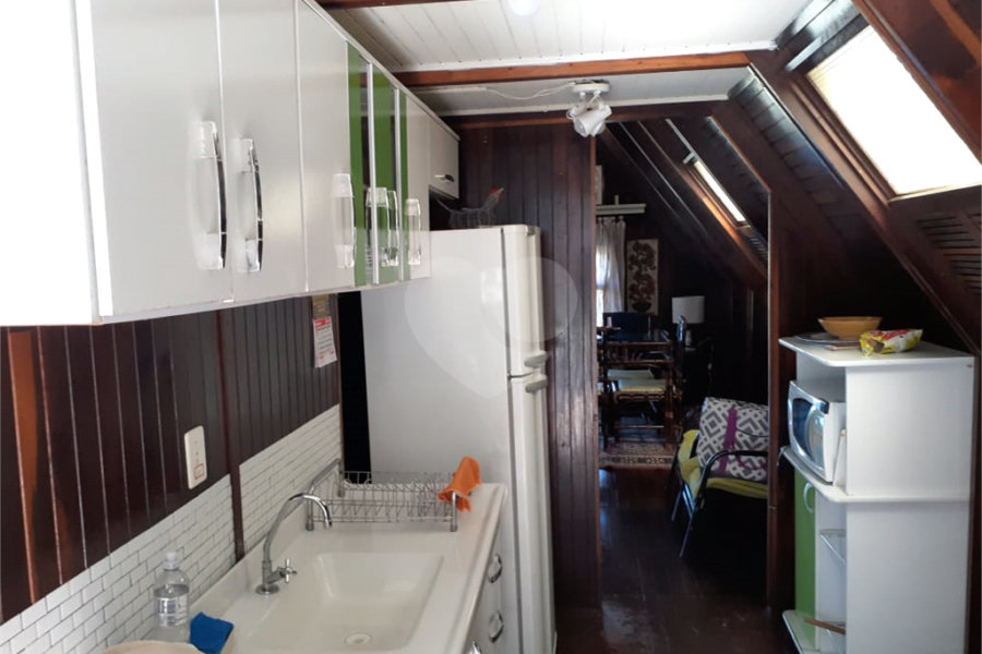 Sobrado à venda com 3 quartos, sendo 1 suíte, em Samambaia, Mairiporã, SP