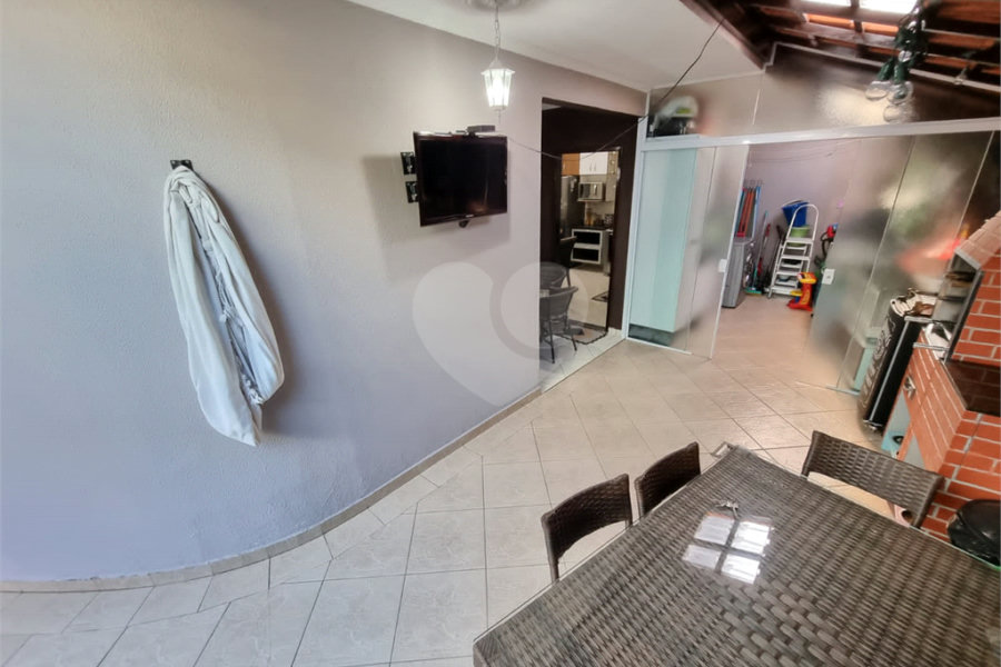 Sobrado à venda com 3 quartos, sendo 1 suíte, em Parque Capuava, Santo André, SP