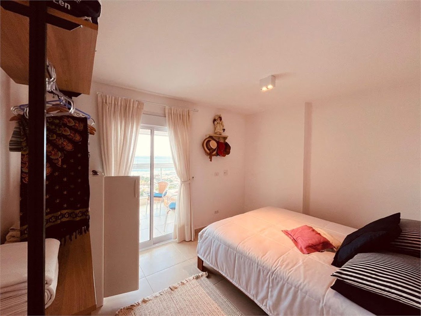 Apartamento Residencial à venda, Jardim Virginia, Guarujá - AP1313.