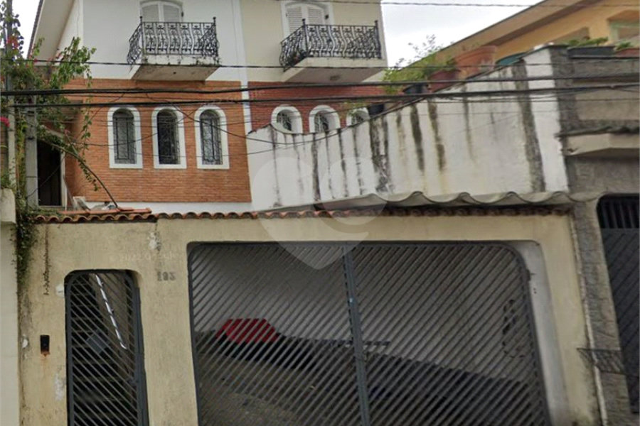 Sobrado à venda com 3 quartos, sendo 1 suíte, em Tremembé, São Paulo, SP