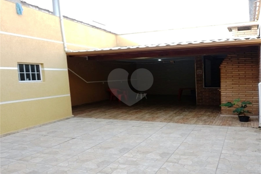 Sobrado à venda com 4 quartos no Brasilândia, São Paulo, SP