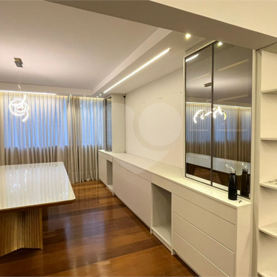 Apartamento à venda com 4 suítes em Vila Suzana, São Paulo, SP