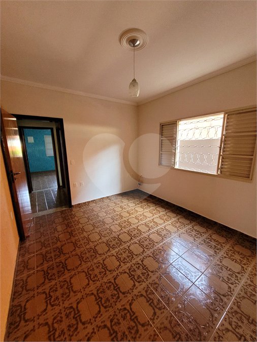 Sobrado à venda com 3 quartos, sendo 1 suíte, em Jardim Morada do Sol, Indaiatuba, SP