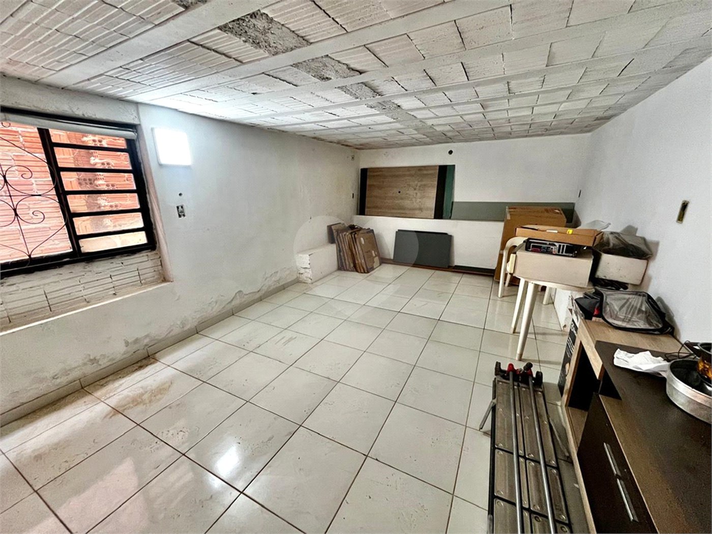 Casa à venda com 2 quartos em Vila Maria Isabel, Itapetininga, SP