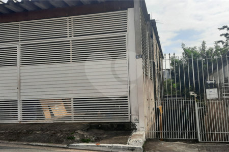 Casa Térrea à venda com 2 quartos em Vila Mazzei, São Paulo, SP