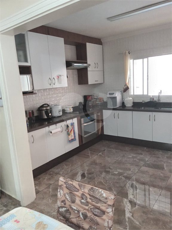 Sobrado à venda com 3 quartos, sendo 1 suíte, em Jardim Santa Beatriz, Guarulhos, SP
