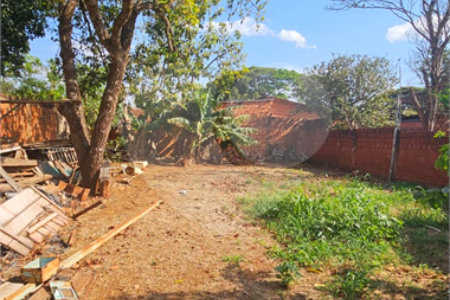 Casa à venda com 3 quartos, sendo 1 suíte, em Vila Áurea, Ponta Porã, MS