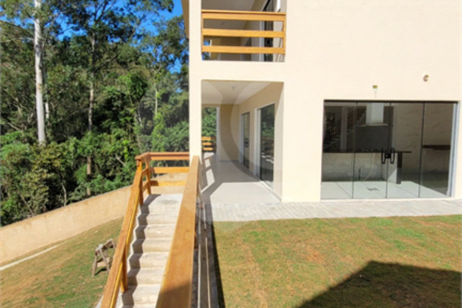 Casa à venda com 4 suítes no condomínio Sausalito, Mairiporã - SP