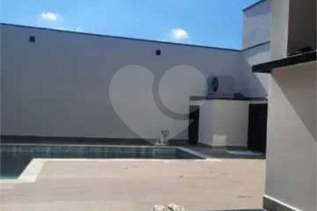 Casa à venda com 3 quartos, sendo 1 suíte, no condomínio Residencial Villagio Wanel, Sorocaba - SP