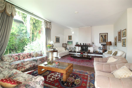 Casa à venda com 4 suítes em Jardim Leonor, São Paulo, SP