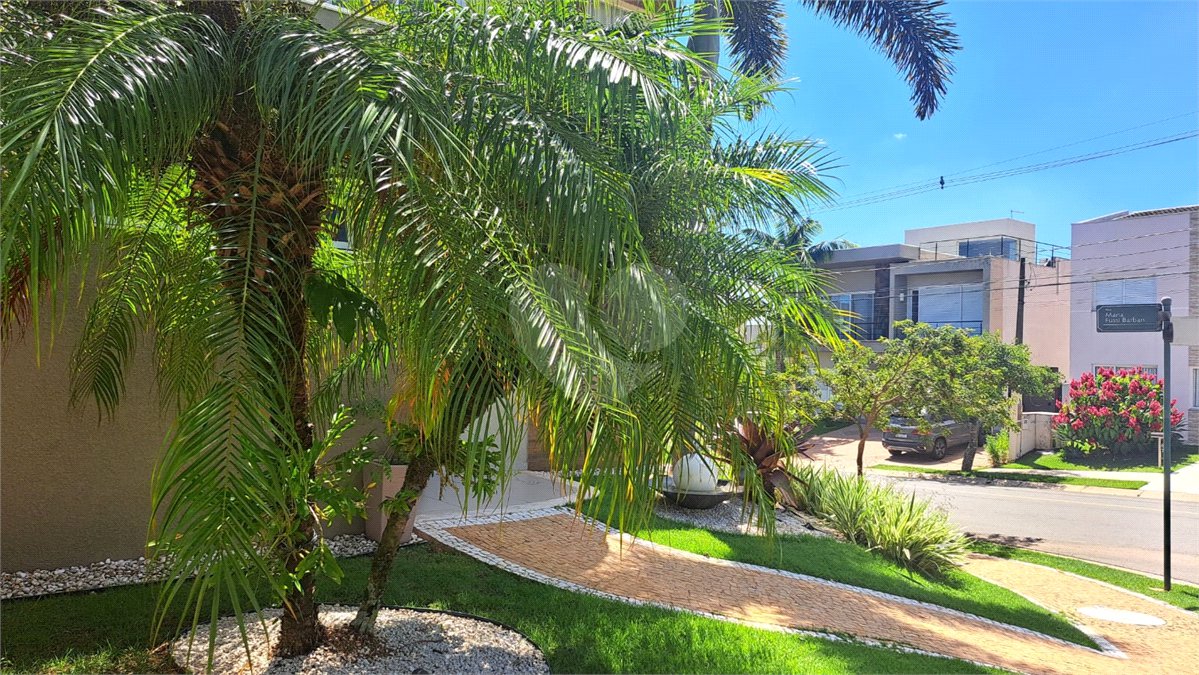 Casa à venda com 4 quartos, sendo 3 suítes,  no condomínio Res. Luzern, Campinas - SP