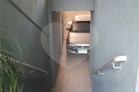 Casa à venda com 3 quartos, sendo 2 suítes,  em Vila Rosália, Guarulhos, SP