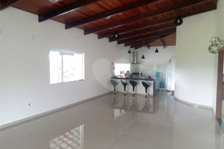 Chácara à venda com 3 quartos, sendo 1 suíte, em Área Rural de São Pedro da Aldeia, São Pedro da Aldeia, RJ