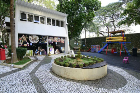 Apartamento à venda com 4 quartos, sendo 2 suítes, em Vila Olímpia, São Paulo, SP
