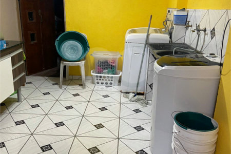 Casa à venda com 3 quartos, sendo 2 suítes, em Jardim Medina, Poá, SP