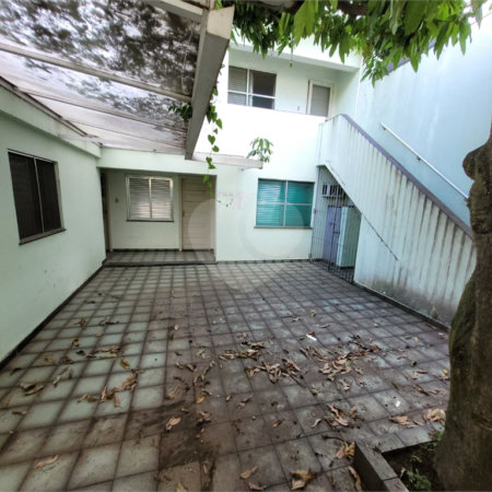 Sobrado à venda com 10 quartos em Campo Belo, São Paulo, SP