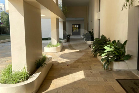 Apartamento à venda com 4 quartos, sendo 2 suítes, em Vila Andrade, São Paulo, SP