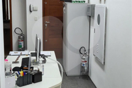 Sobrado à venda com 3 quartos, sendo 1 suíte, em Vila Mariana, São Paulo, SP
