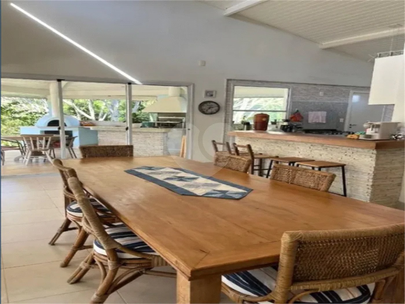 Casa à venda com 5 quartos, sendo 2 suítes,  no Centro, Itupeva, SP