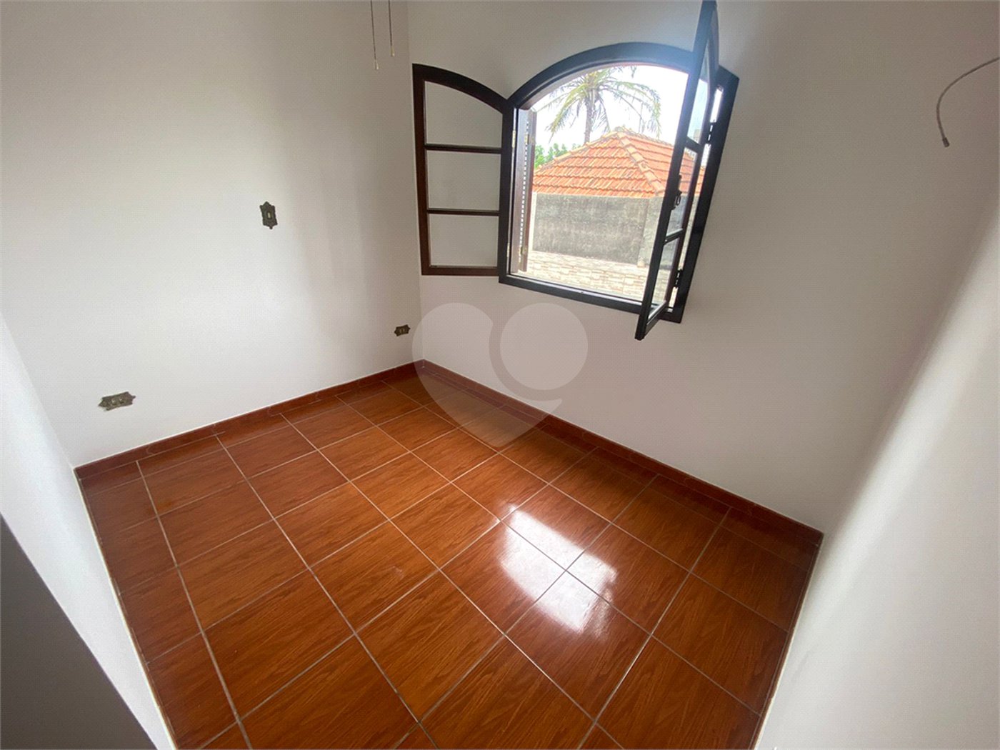 Sobrado à venda com 4 quartos, sendo 2 suítes,  em Vila Gustavo, São Paulo, SP