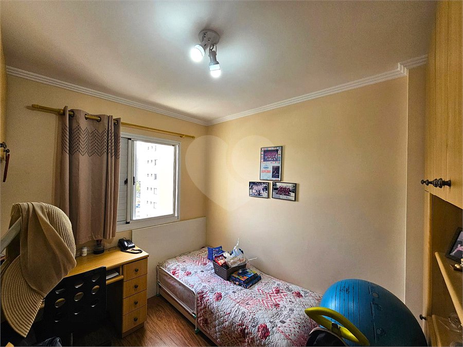 Apartamento à venda com 3 quartos, sendo 1 suíte, em Jardim Marajoara, São Paulo, SP