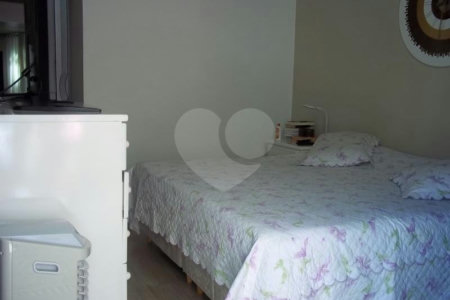 Sobrado à venda com 3 quartos, sendo 2 suítes, em Jardim São Bento, São Paulo, SP