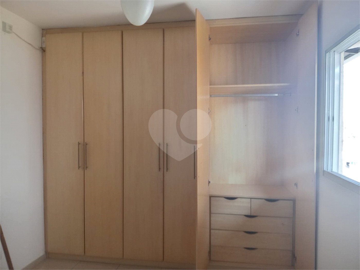 Casa à venda com 2 suítes no condomínio Villa Dell Victor, São Paulo - SP