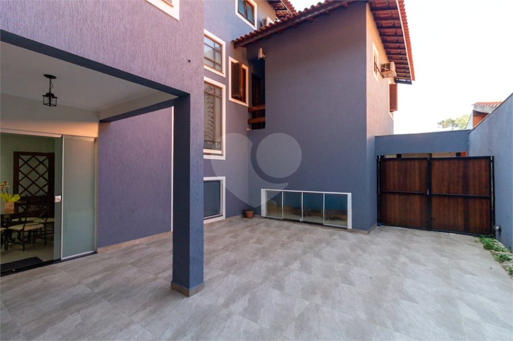 Casa à venda com 3 suítes no condomínio Da Serra, São Paulo - SP