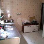 Casa Térrea à venda com 4 quartos, sendo 1 suíte,  em Vila Nivi, São Paulo, SP