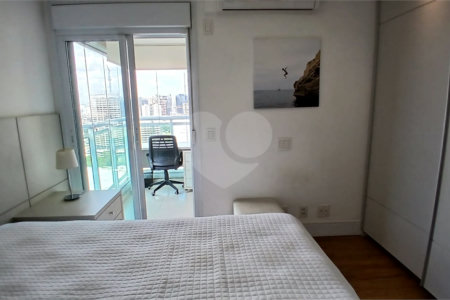 Apartamento à venda com 3 suítes em Jardim Fonte do Morumbi, São Paulo, SP