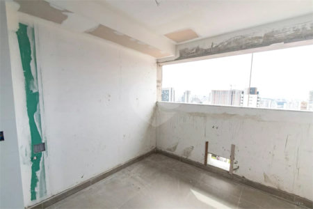 Apartamento à venda com 3 suítes em Vila Firmiano Pinto, São Paulo, SP