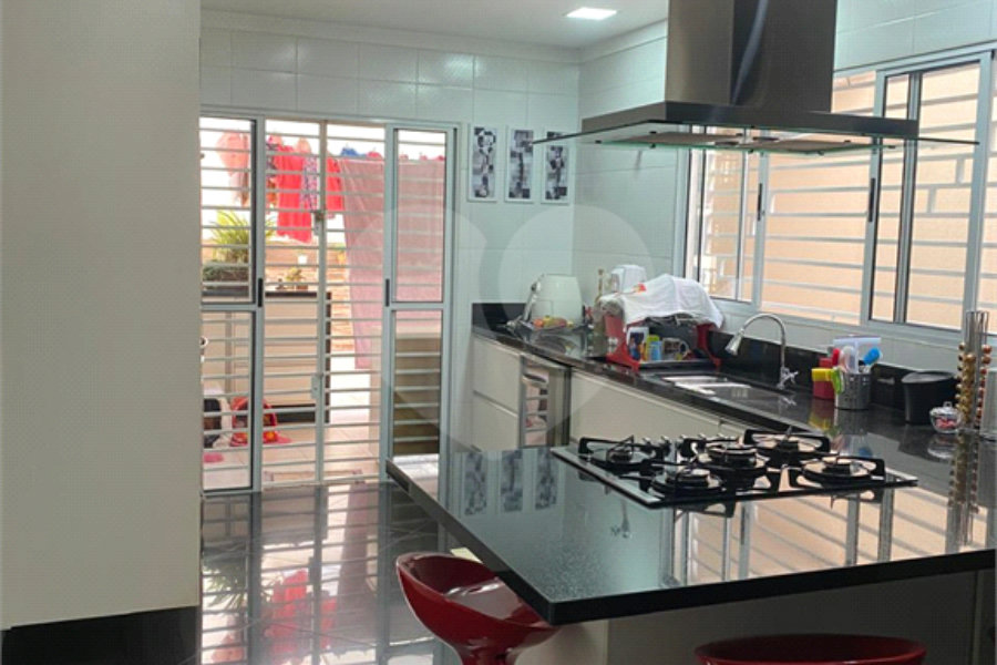 Sobrado à venda com 3 suítes em Vila Ester (zona Norte), São Paulo, SP