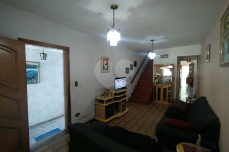 Sobrado à venda com 3 quartos em Chora Menino, São Paulo, SP