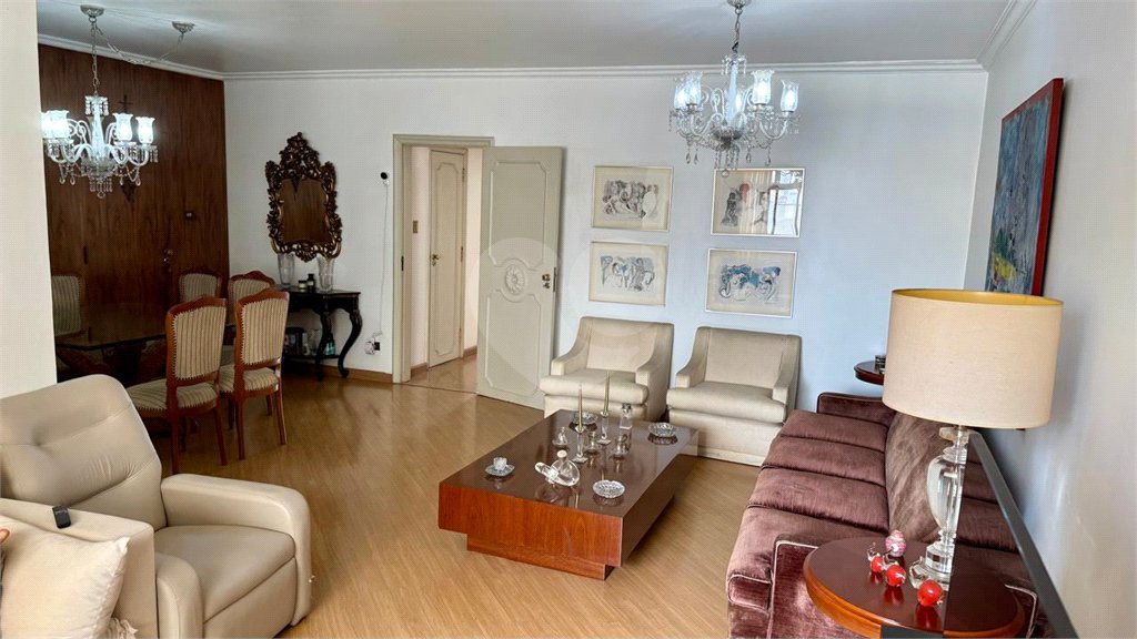 Apartamento à venda com 3 quartos, sendo 1 suíte, em Consolação, São Paulo, SP