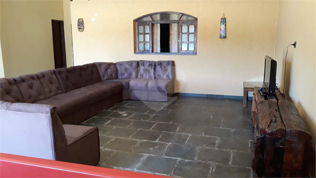 Casa à venda com 6 quartos, sendo 4 suítes, no condomínio Recanto dos Palmares, Atibaia - SP