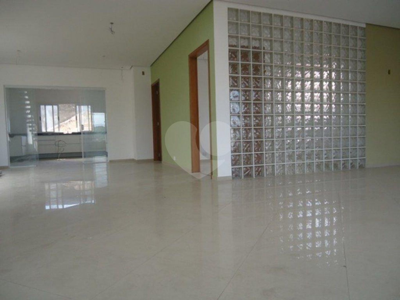 Sobrado à venda com 3 quartos, sendo 1 suíte, em Vila Irmãos Arnoni, São Paulo, SP