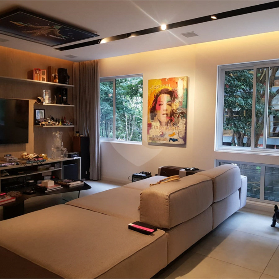 Apartamento à venda com 2 quartos, sendo 1 suíte, em Higienópolis, São Paulo, SP