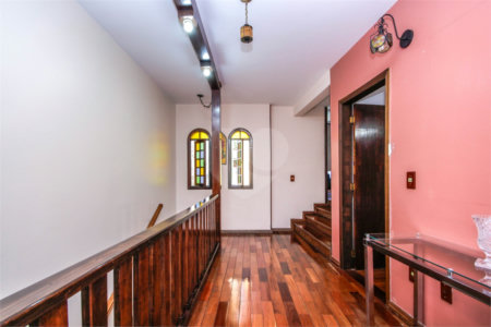 Casa à venda com 6 quartos, sendo 4 suítes, em Vila Anglo Brasileira, São Paulo, SP