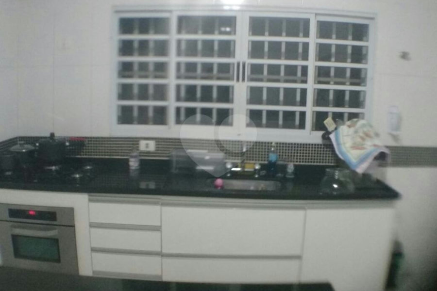 Sobrado à venda com 3 quartos, sendo 1 suíte, em Vila Mazzei, São Paulo, SP