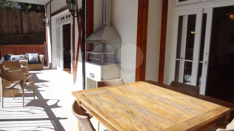Duplex à venda com 6 suítes no Centro, Campos do Jordão, SP