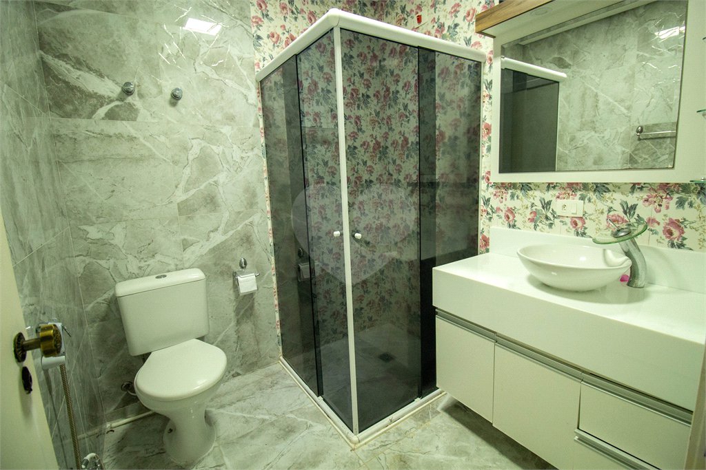 Villagio à venda ou para alugar com 4 suítes em Chácara Santa Lúcia dos Ypes, Carapicuíba, SP